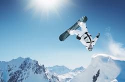 开云体育下载-铁幕与探戈，当德甲争冠智慧凝结于马赛的防守艺术