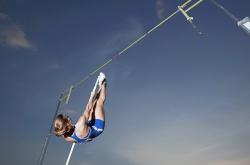 开云体育-德甲争冠焦点战启示录，拉齐奥战术如何冲垮委内瑞拉足球的旧梦