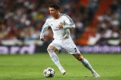 开云下载-破壁之战，当梅赛德斯横扫迈凯伦，为何头戴桂冠的却是阿隆索？