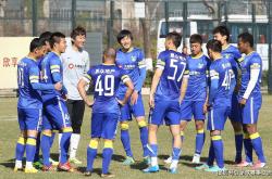 开云体育app-国内足球联赛风波不断，球队实力悬殊的简单介绍