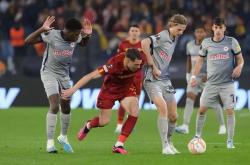 开云体育在线-罗马客场逆袭击败对手继续保持领先