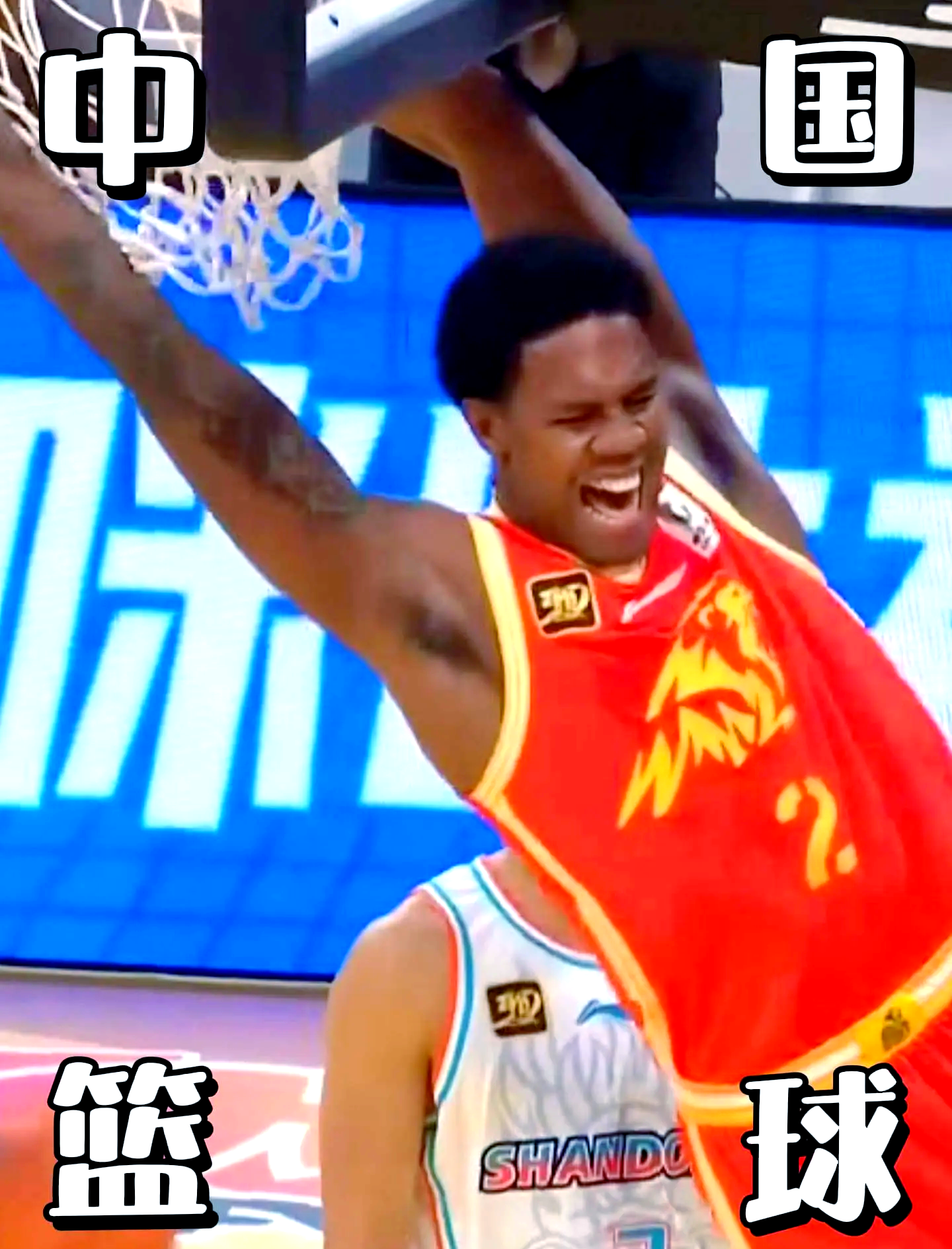 包含两支球队世仇对决，比赛悬念迭起惊心动魄的词条