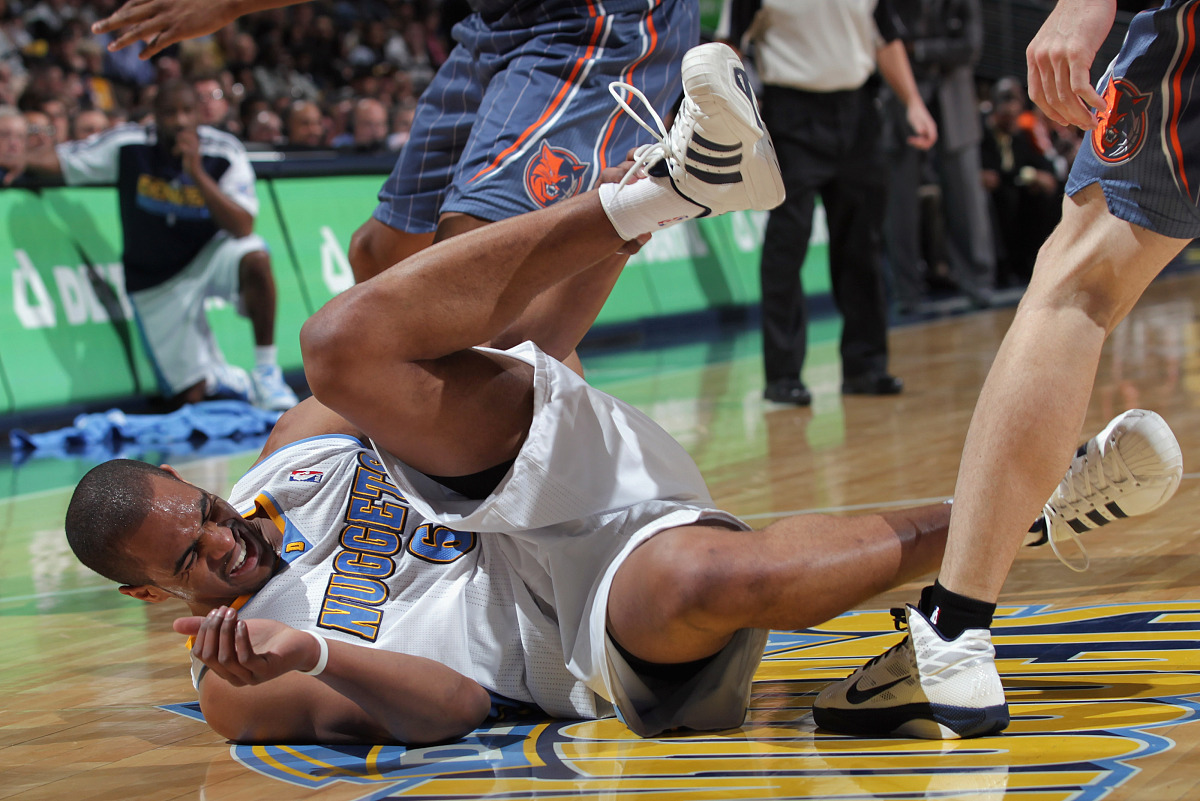 NBA球员在比赛中遭遇致命失误，影响球队胜利