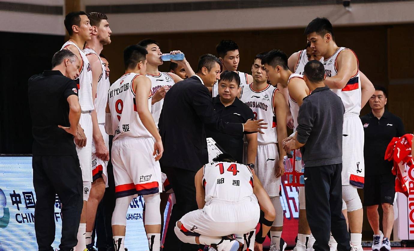 广州富力遭遇四连败,球队面临困境的简单介绍 广州富力遭遇四连败,球队面临困境的简单介绍