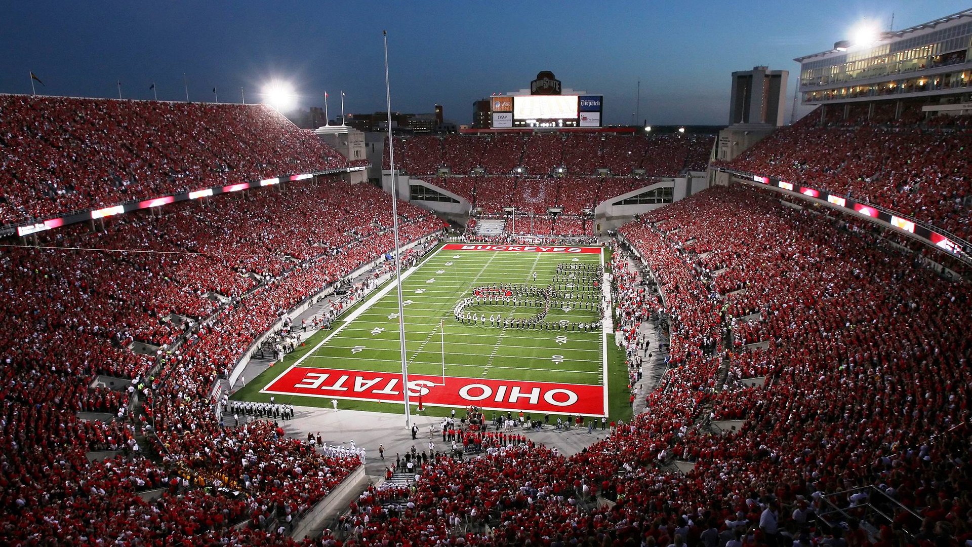 胜利的阴影，当勒克莱尔点燃的激情，照亮阿斯顿马丁那0.2秒的险胜