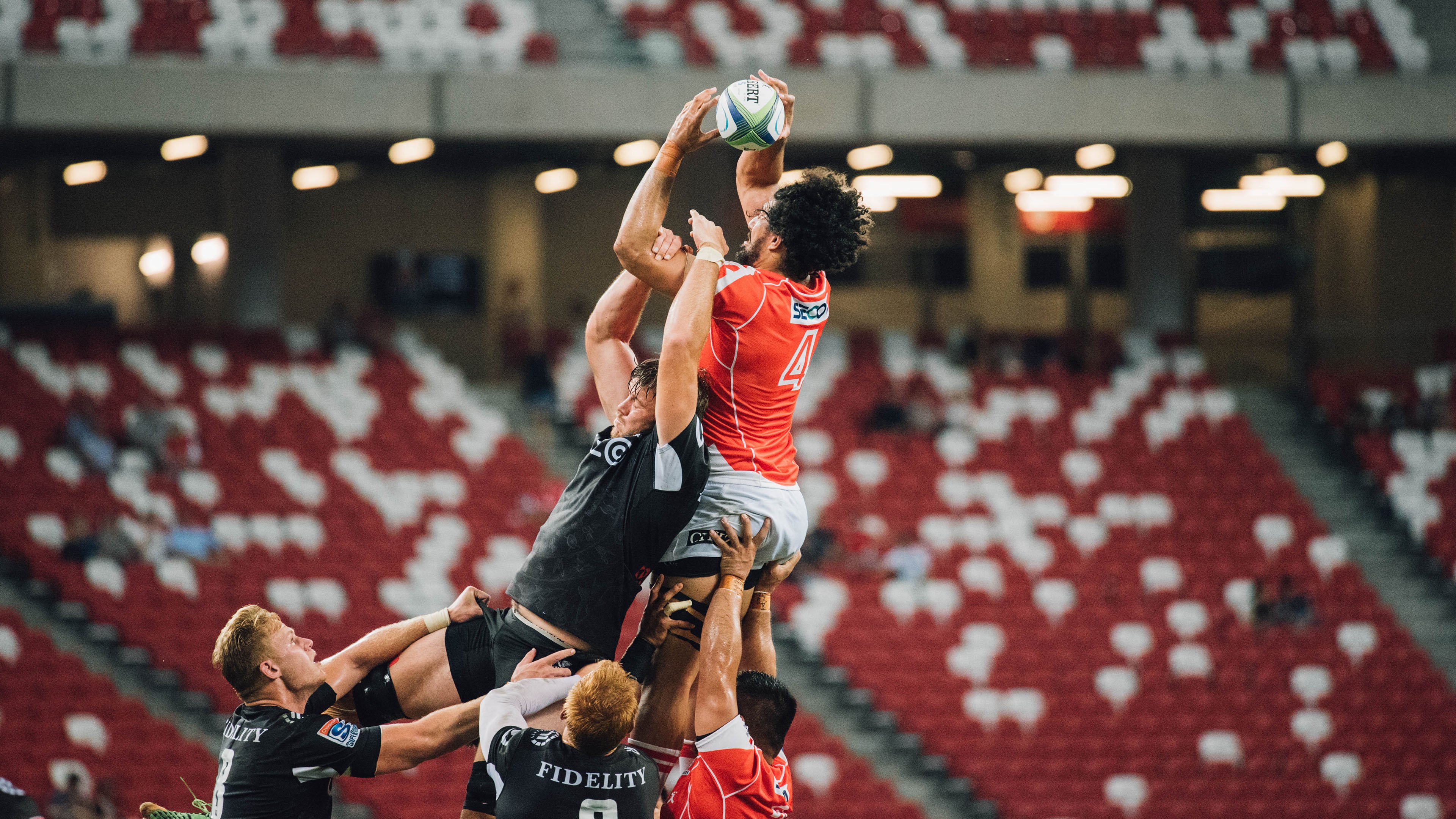 从逆转功臣到领袖蜕变,米切尔末节制胜助76人力克火箭